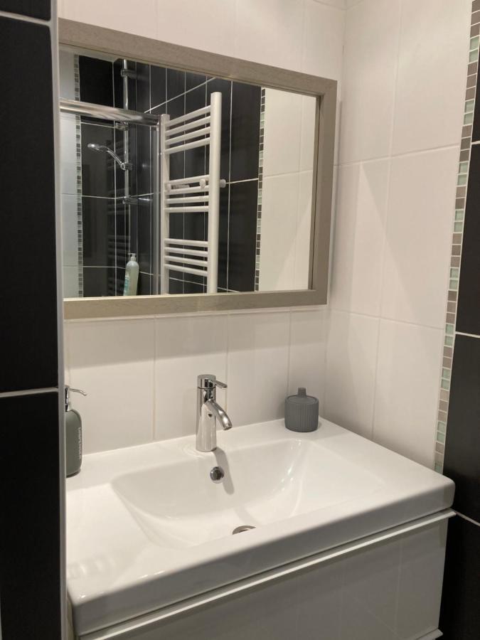 Stu_Duo Au Plan D'Eau. Apartment Амбрюн Екстериор снимка